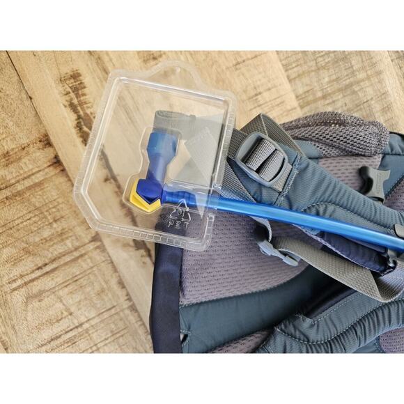 Dave Matthews Band Camelbak Cloud Walker Hydration Backpack 2010 Fire Dancer NWT - Picture 5 of 10